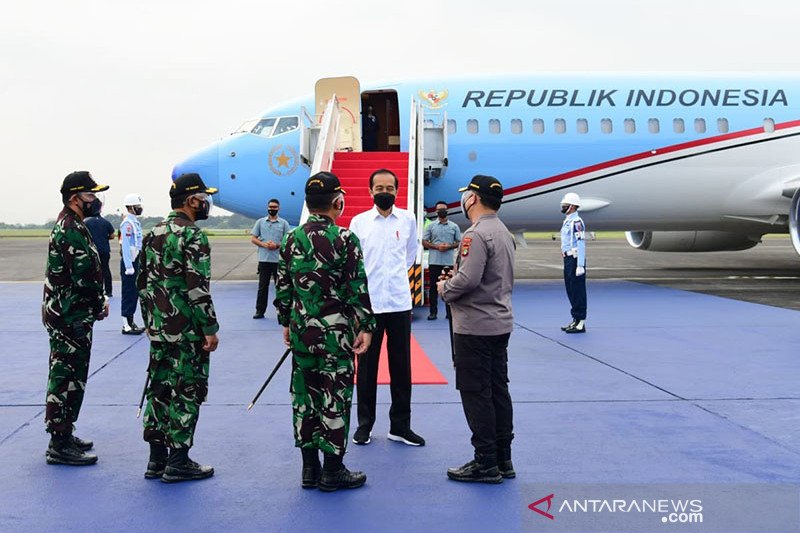 Presiden Jokowi tinjau pembangunan tol Pekanbaru-Bangkinang