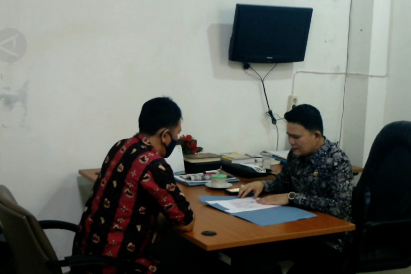 Disnakertrans Jambi mediasi aduan pekerja yang tak dapat THR
