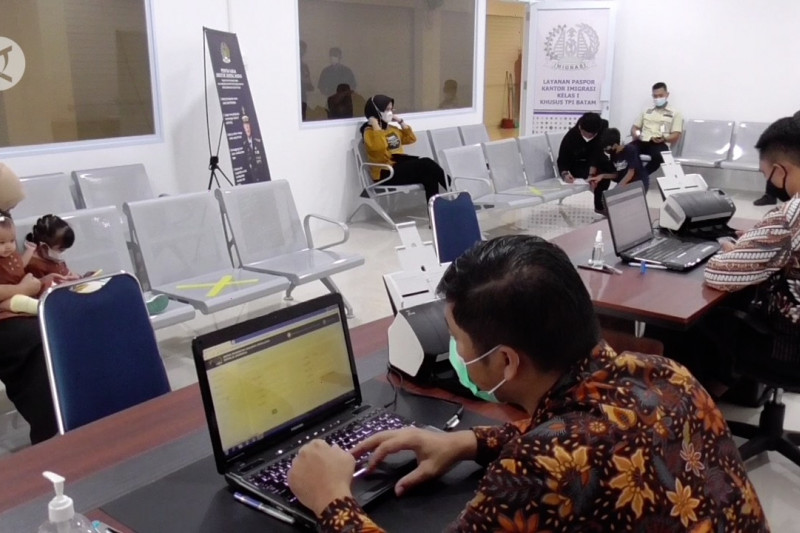 Kantor Imigrasi Batam buka layanan paspor Hari Minggu