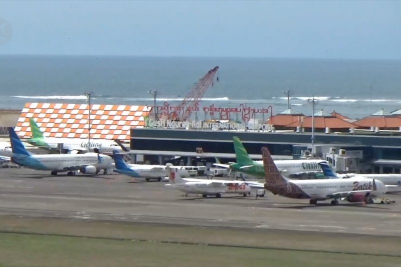 Batik Air tabrak garbarata, bandara investigasi penyebab dan periksa pilot
