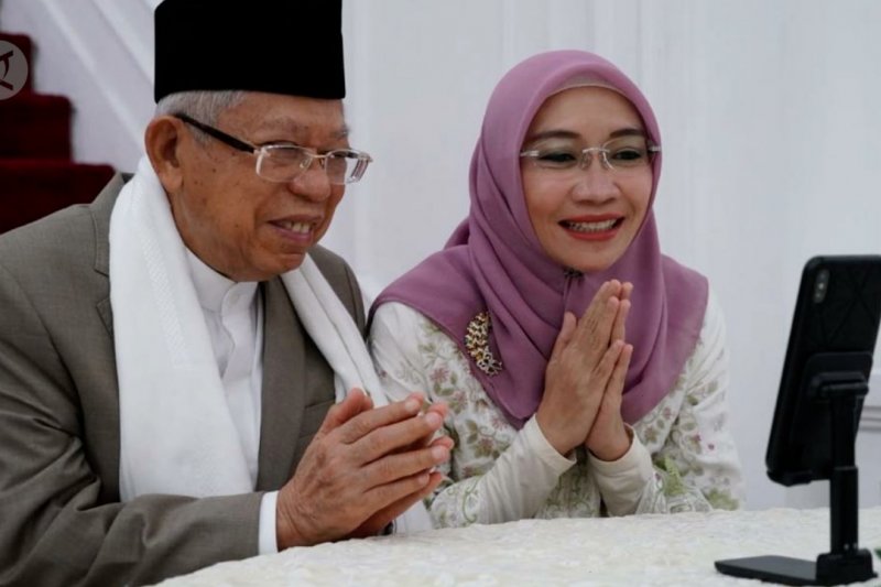 Usai Shalat Id, wapres bersilaturahim dengan presiden secara daring