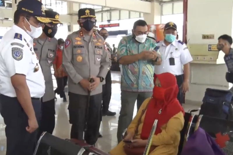 Kakorlantas & Dirjen Hubdat awasi ketat pelaku perjalanan