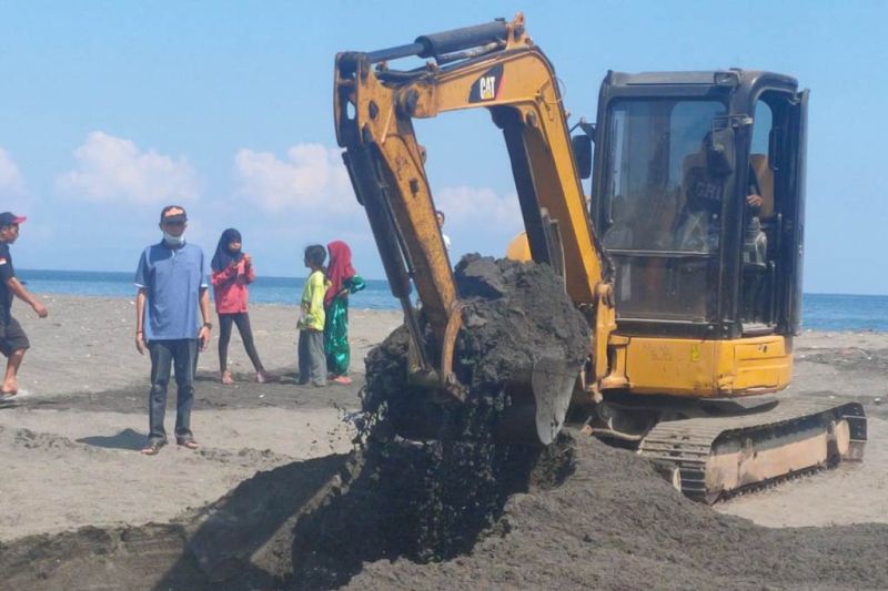 PUPR Mataram berhasil menurunkan volume genangan air Taman Loang Baloq