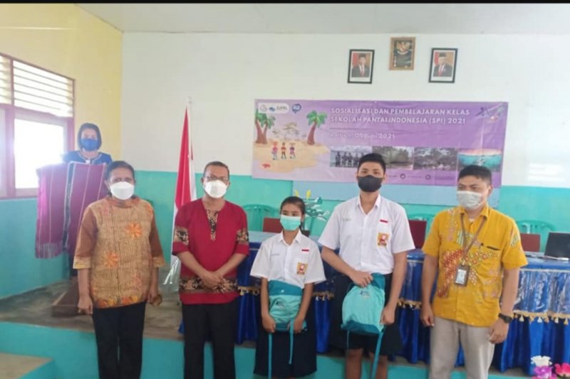 SMPN 8 Ambon ditetapkan sebagai sekolah pantai Indonesia 2021