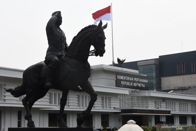 Kemarin, peresmian patung Bung Karno hingga Mahfud MD temui pelawak