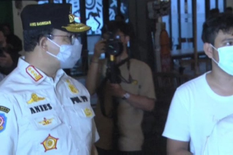Anies tegur pengelola kafe dan resto utamakan keselamatan semua orang