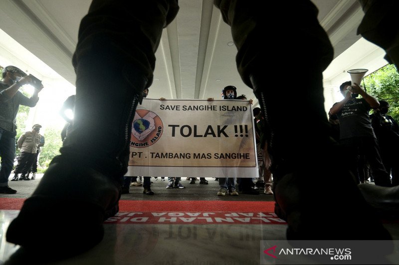 Aktivis tuntut izin tambang emas di Pulau Sangihe dicabut