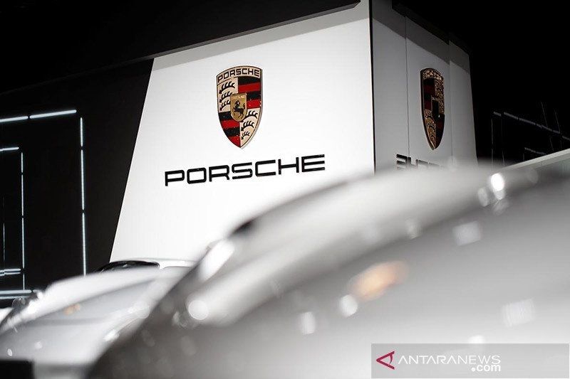 Porsche pertimbangkan integrasikan aplikasi Google ke kokpit mobil