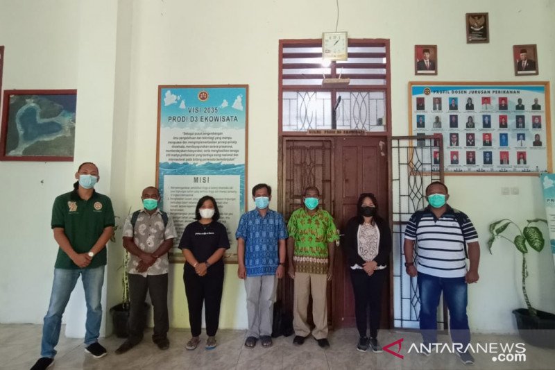 Sauwendarek Raja Ampat siap jadi kampung wisata bahari binaan Universitas Papua