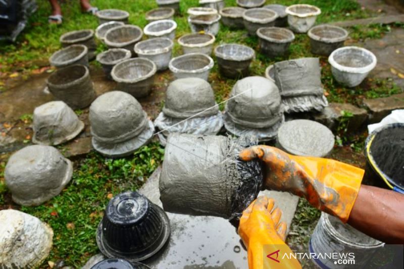 Permintaan Pot Bunga Dari Limbah Popok Bayi