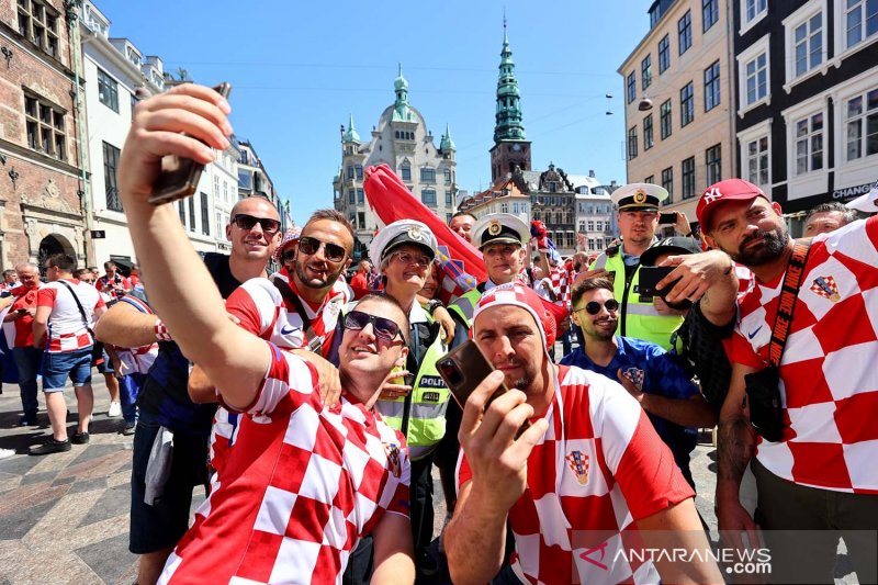 Suporter Kroasia bertebaran di Berlin