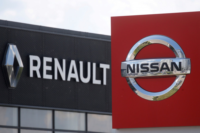Renault akan tangguhkan produksi di pabrik Busan imbas chip langka