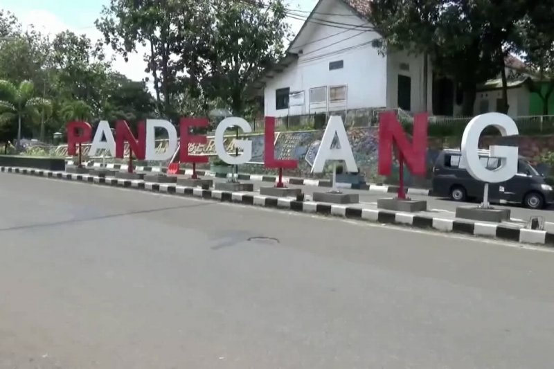 Diterjang pandemi, investasi Pandeglang positif