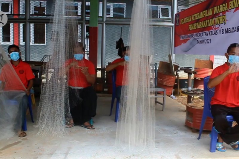 Produk bernilai ekonomi karya kreativitas warga binaan
