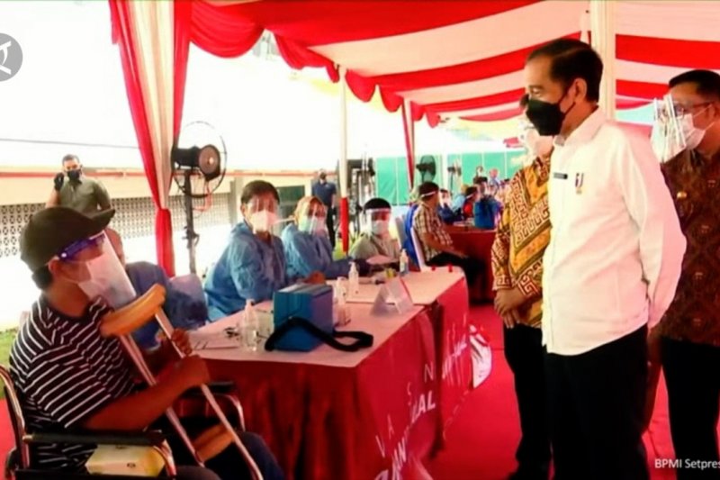Jokowi harap pelaksanaan vaksinasi COVID-19 di Bekasi dicontoh