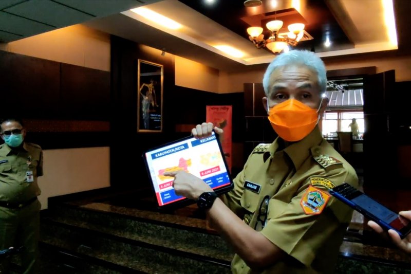 Ganjar minta tambahan vaksin bagi zona merah COVID-19 di Jateng