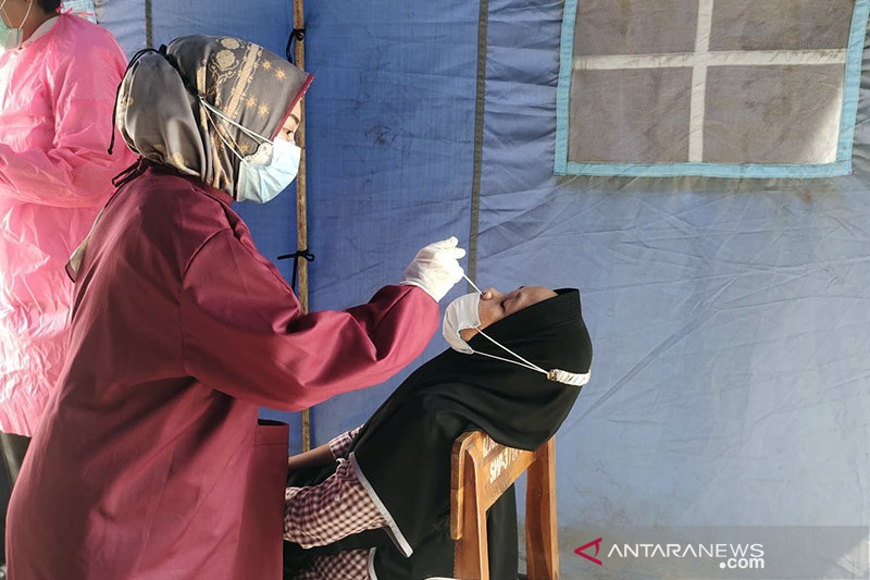 Lima orang terdeteksi COVID-19 di posko penyekatan Sukarame