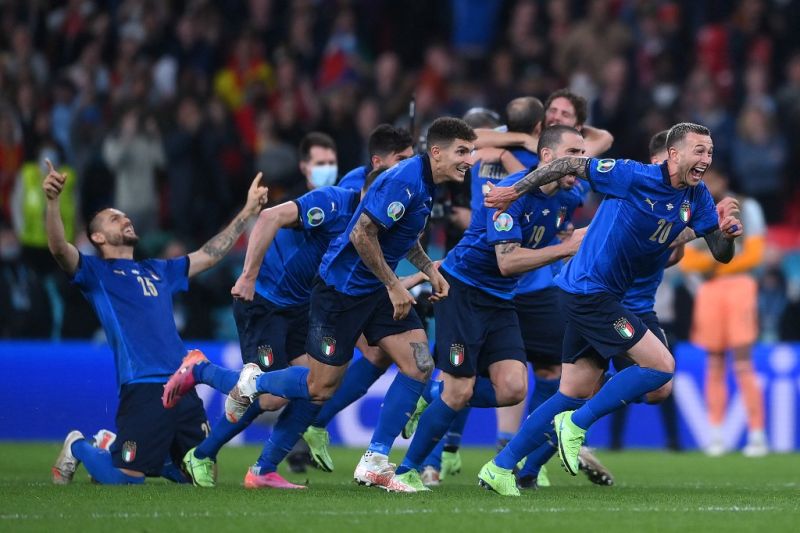 Italia ke final Euro 2020 setelah menang adu penalti 4-2