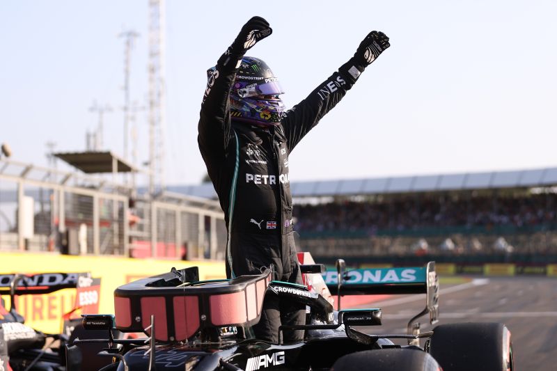 Pebalap Hamilton rebut pole untuk sprint race GP Inggris