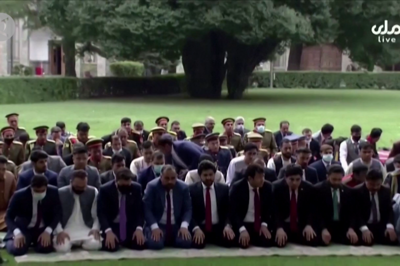 Roket mendarat di Kabul saat shalat Idul Adha