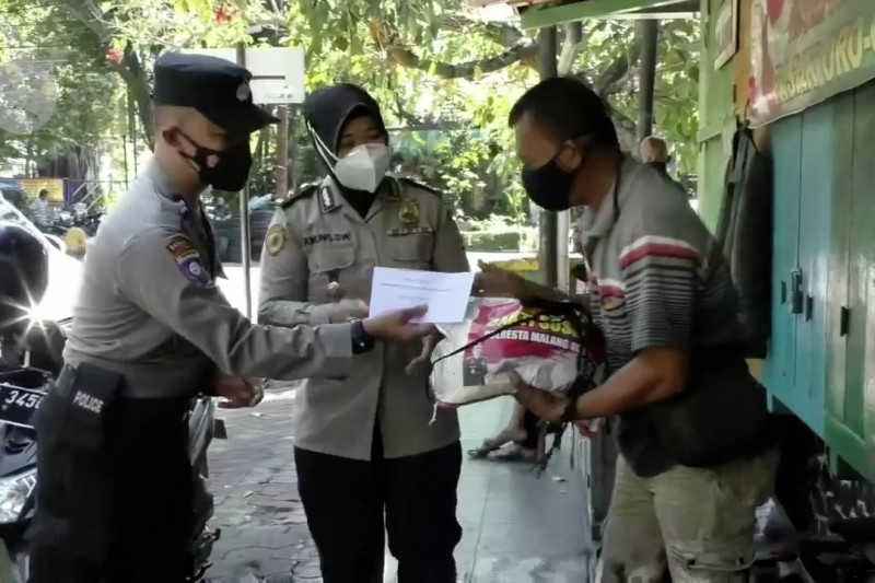 Ekonom LIPI: Selama ada bansos, stabilitas ekonomi tetap terjaga