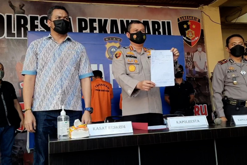 Polisi Pekanbaru ungkap pemalsu surat keterangan swab PCR