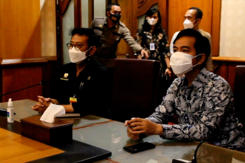 Mentan bahas konsep pertanian perkotaan bersama Walkot Solo