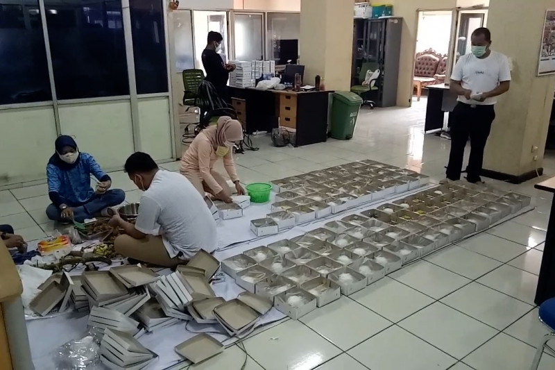 Dispora Tangerang dirikan dapur umum untuk warga isoman