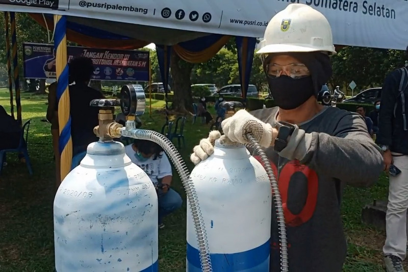 PT Pusri Palembang sediakan layanan pengisian tabung oksigen gratis