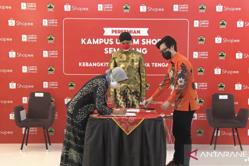 Ganjar gandeng Shopee dirikan Kampus UMKM di enam kota