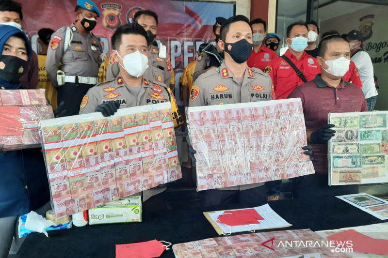 Polisi sita Rp1,5 miliar uang palsu dari dukun pengganda uang di Bogor