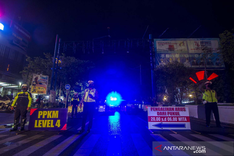 Polresta Banjarmasin berlakukan jam malam saat PPKM Level 4