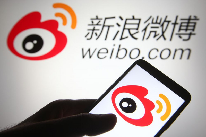 1.389 pemilik akun Sina Weibo dilarang unggah status