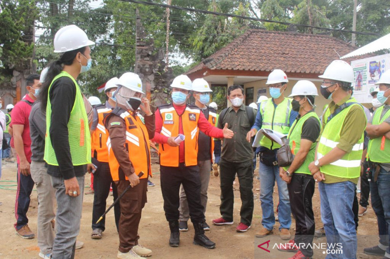 Bupati Bangli tinjau tiga proyek pembangunan strategis