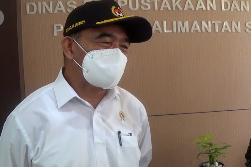 Menko PMK tinjau kantor Dispersip Kalsel