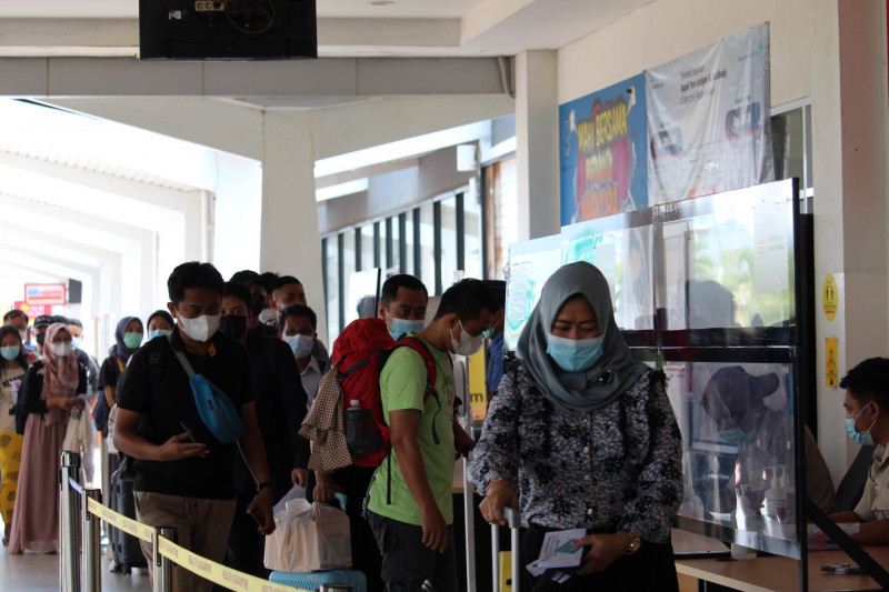 Sektor penerbangan di Lampung berangsur pulih