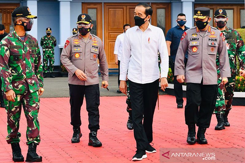 Presiden Jokowi mengunjungi makam Bung Karno di Blitar