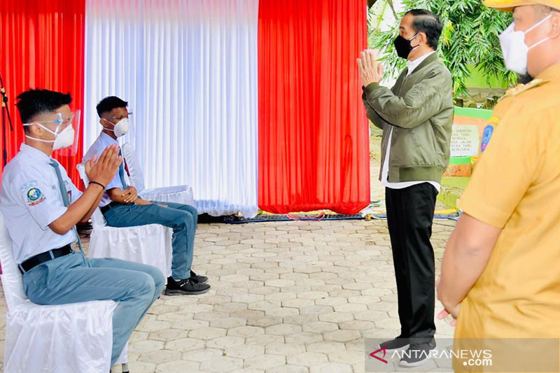 Presiden sebut semakin banyak pelajar divaksinasi akan percepat PTM