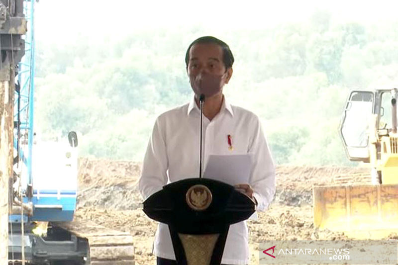 Presiden "groundbreaking" pabrik baterai kendaraan listrik pertama RI