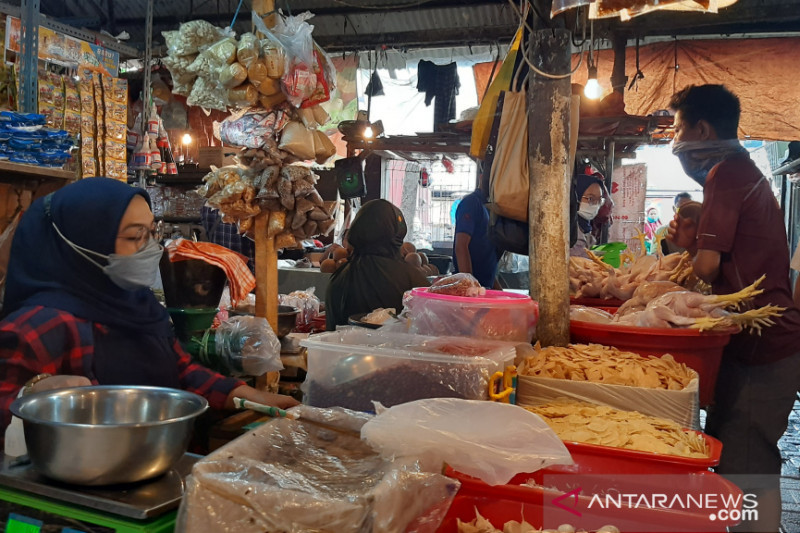 Pedagang di Pasar Minggu Jakarta sudah 90 persen divaksin