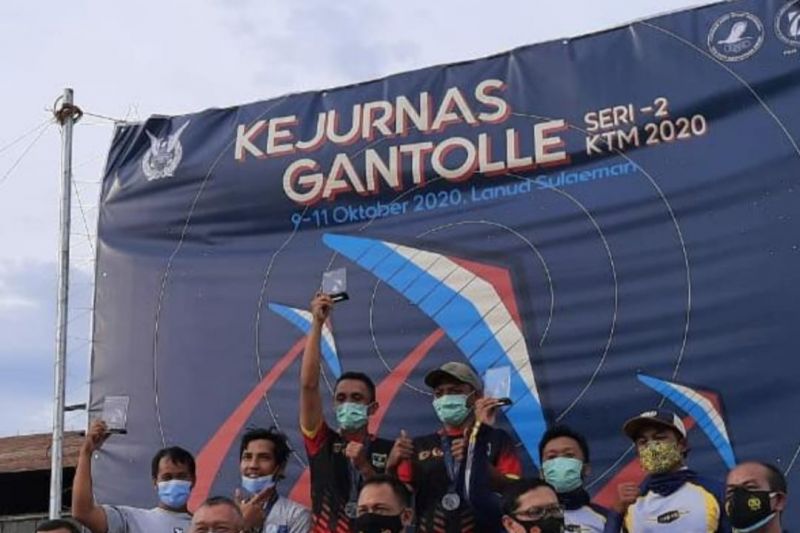 Pelatih gantole nilai kondisi geografis Papua untungkan Sumbar