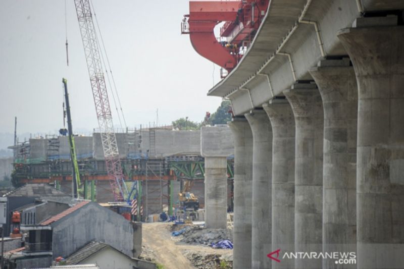 Anggota DPR ingin proyek kereta cepat Jakarta-Bandung diaudit