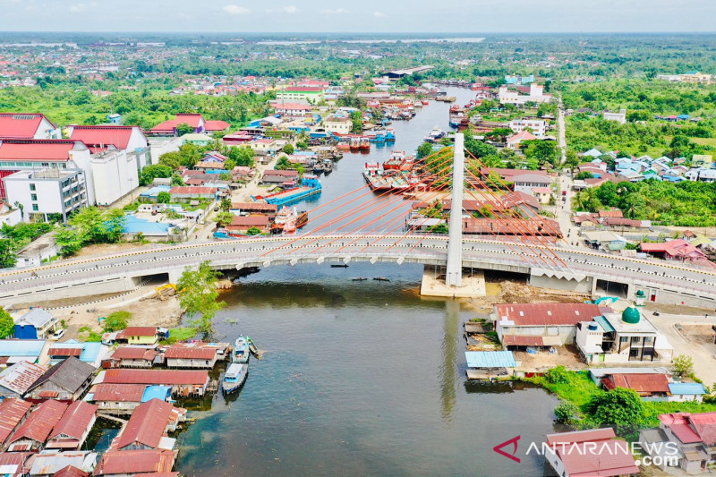 Presiden Jokowi perintahkan Jembatan Sei Alalak Kalsel segera dibuka