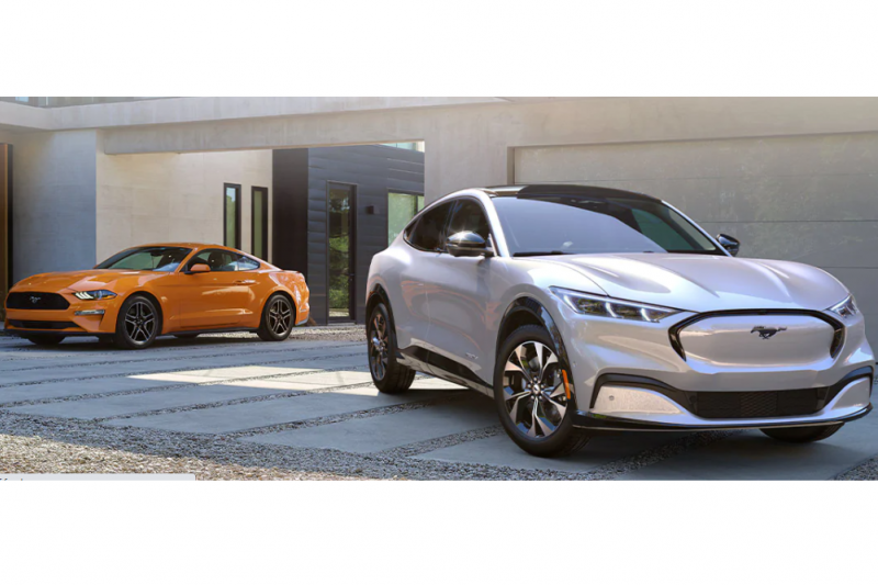 Ford tarik Mustang Mach-E karena kaca depan lepas