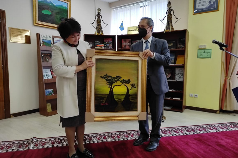 Pojok baca Indonesia hadir di Perpustakaan Nasional Kazakhstan