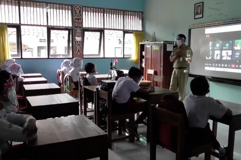 DPR kembali imbau sekolah terapkan prokes ketat