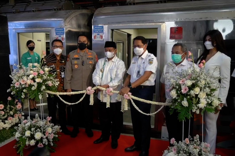 PT KAI percepat waktu tempuh lima kereta api