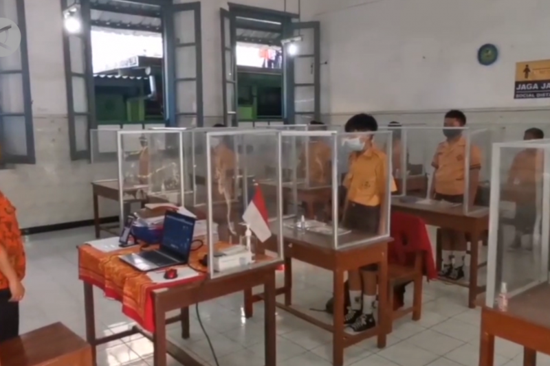 Dorong PTM, Kemendikbudristek tak henti sosialisasikan prokes