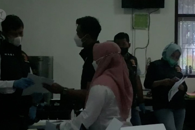 Polisi geledah Kantor BPBD Jember untuk dalami dugaan korupsi
