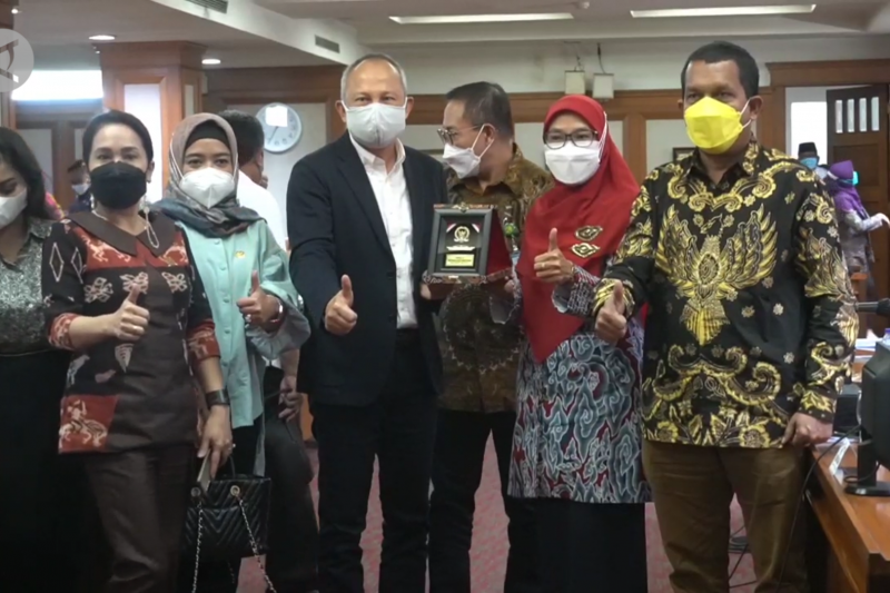 Komisi IX DPR RI temukan penghambat suplai vaksin di Jabar